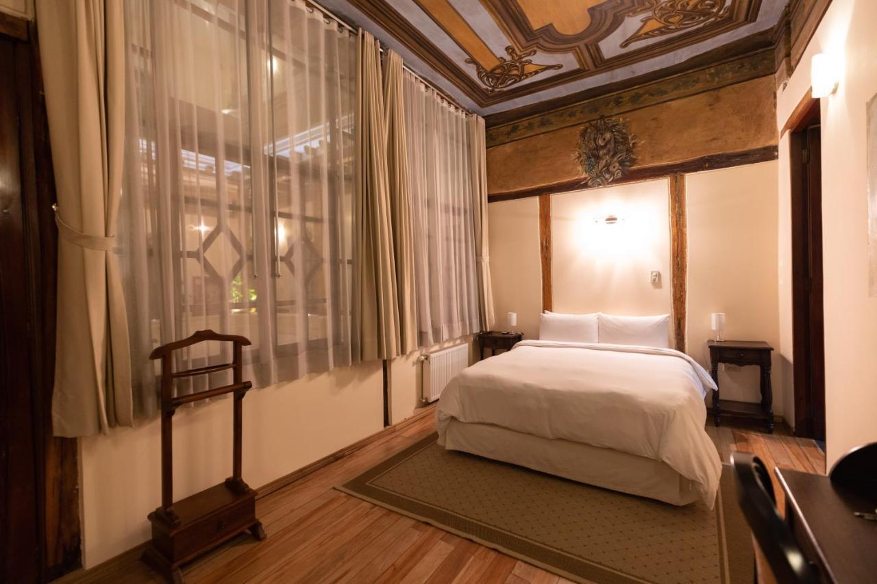 Casa El Eden Hotel Quito Bagian luar foto